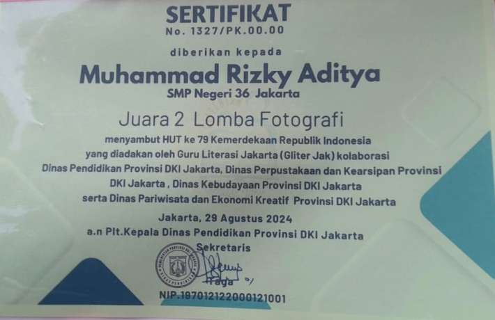 MUHAMMAD RIZKY ADITYA JUARA 2 LOMBA FOTOGRAFI